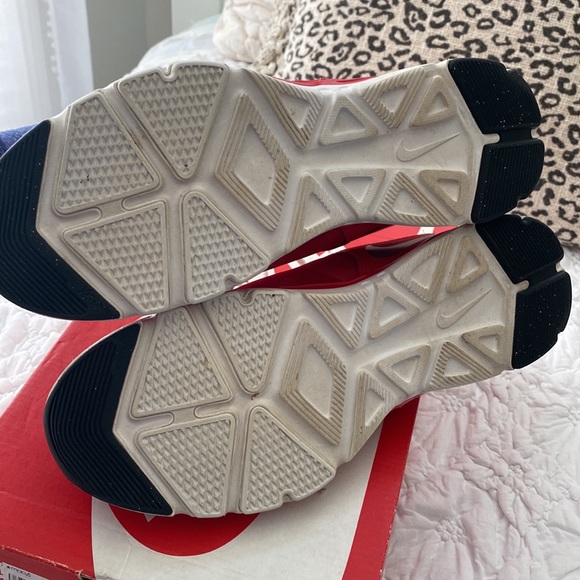 NIKE 9.5 FLEX TRAINER. EUC BOX INCLUDED - Picture 8 of 8